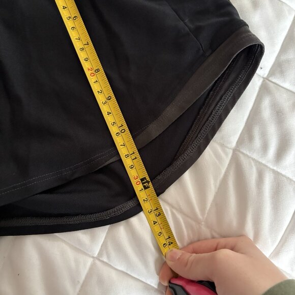 Under Armour Womens Size Small Black Elastic Waist Play Up Shorts Running Loose - Picture 4 of 8